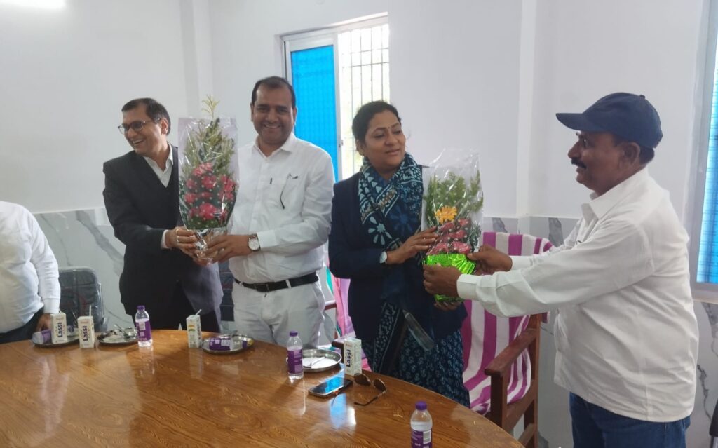 मुजफ्फरपुर: एडवोकेट्स एसोसिएशन के नए कार्यालय का भव्य उद्घाटन।
