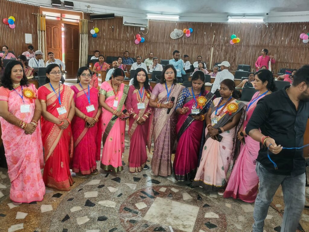 बिहार में शिक्षा के क्षेत्र में नवाचार को बढ़ावा: तिरहुत प्रमंडल में 250 शिक्षकों का सम्मान।