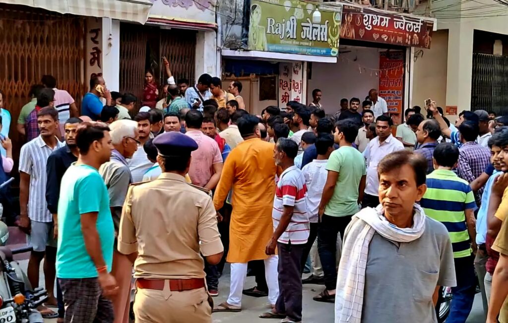 मुजफ्फरपुर में ज्वेलरी दुकान पर सनसनीखेज हमला, दुकानदार सहित दो घायल, आरोपी गिरफ्तार