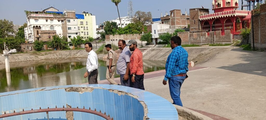 आस्था का पर्व, स्वच्छता का संकल्प”: नगर आयुक्त ने लिया छठ घाटों की तैयारियों का जायजा