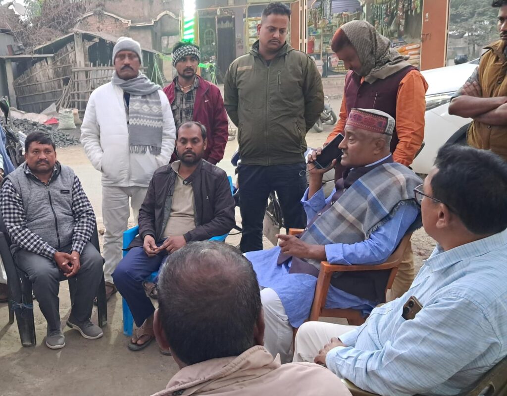 कांटी में दिनदहाड़े गल्ला व्यवसायी से ढाई लाख की लूट, विधायक अजीत कुमार ने दिया 24 घंटे का अल्टीमेटम।