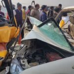 श्राद्धकर्म को जा रहा था परिवार, रास्ते में मौत से सामना! स्कूल बस–स्कॉर्पियो टक्कर में 12 घायल