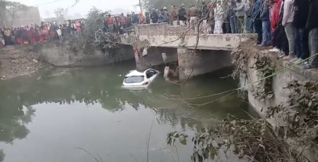 मुजफ्फरपुर में दर्दनाक सड़क हादसा: 80 की रफ्तार में नहर में गिरी कार, बिजली विभाग के JE समेत दो की मौत