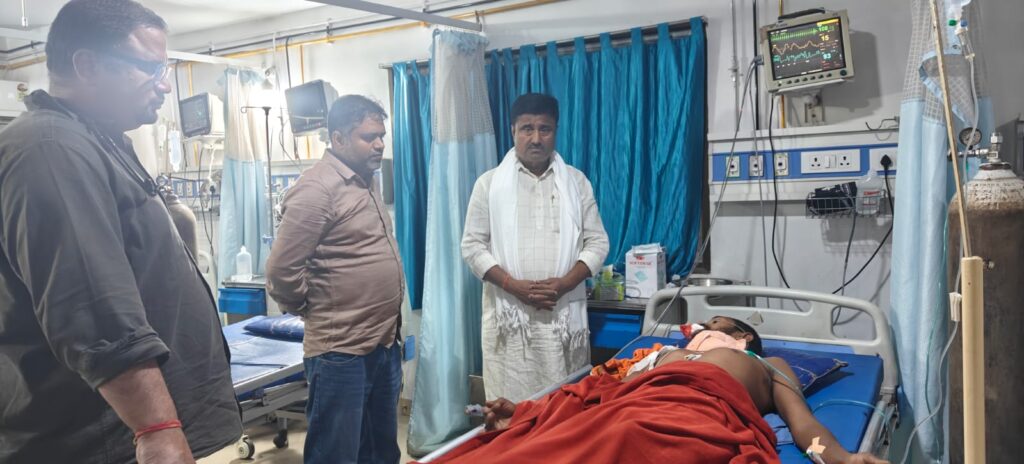 मुजफ्फरपुर में सनसनी: साइकिल सवार दो युवकों को बदमाशों ने मारी गोली, हालत नाजुक