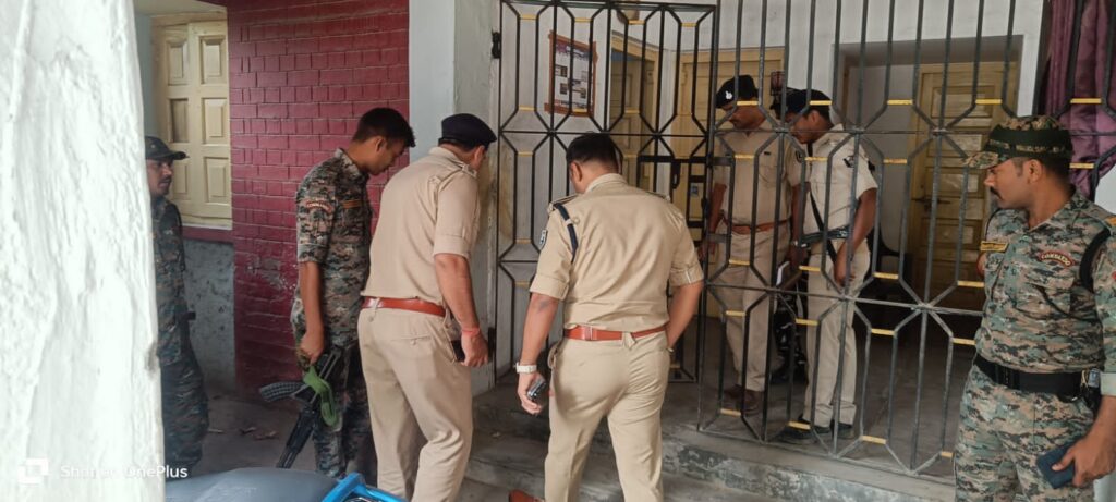 मुजफ्फरपुर में सनसनी: कुलपति आवास के गेट पर देर रात ब-मबारी, इलाके में दहशत