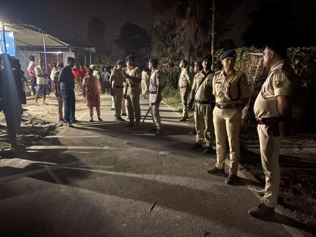 सरैया में ‘चोर’ समझकर पीट-पीटकर युवक की हत्या, शव के साथ ग्रामीणों का हंगामा — पुलिस पर भी हमला